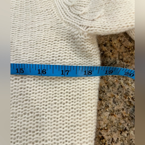 Laundry by Shelli Segal 100% Cashmere Cable Knit Sweater – Size L (NWOT) - Picture 4 of 8